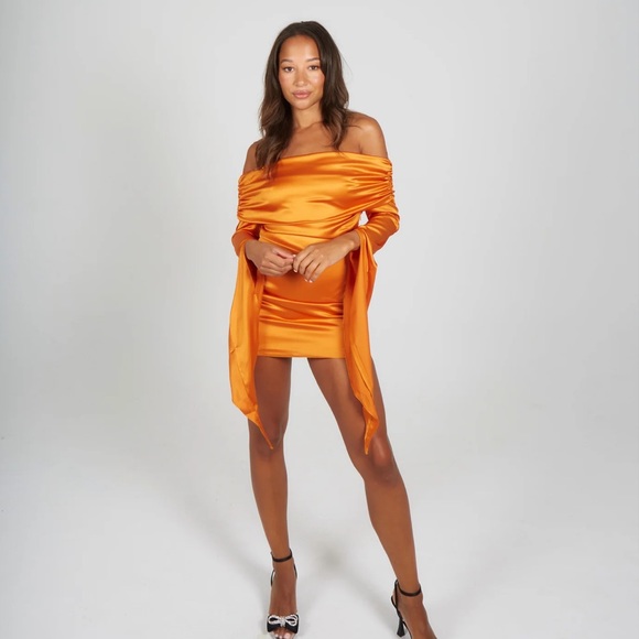 GASELLE & J ORANGE DRESS - Picture 1 of 7